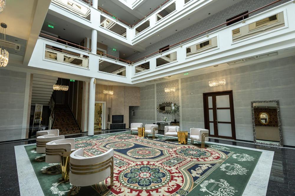 Hotel Romanita Baia Mare Buitenkant foto