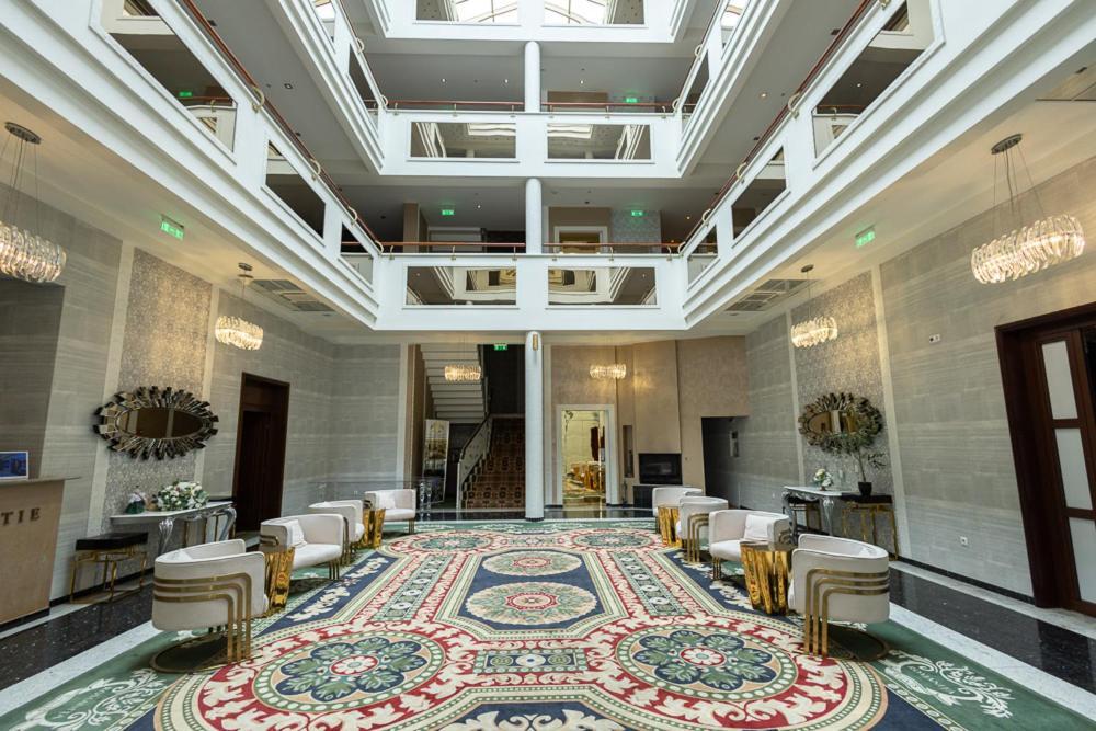 Hotel Romanita Baia Mare Buitenkant foto