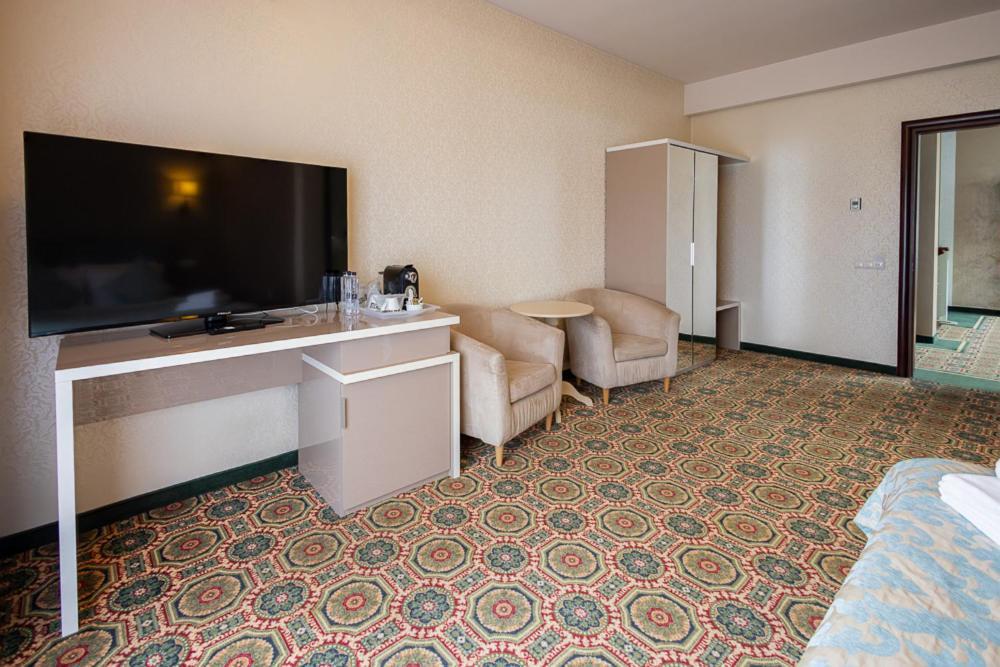 Hotel Romanita Baia Mare Buitenkant foto